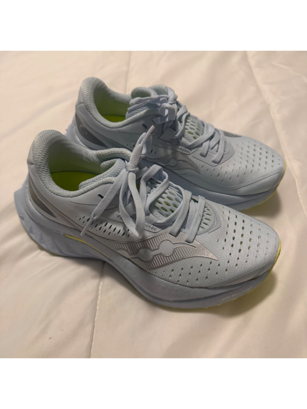 Saucony Women’s Endorphin Speed Running Shoe Size 5 Light Blue with Yellow Sole